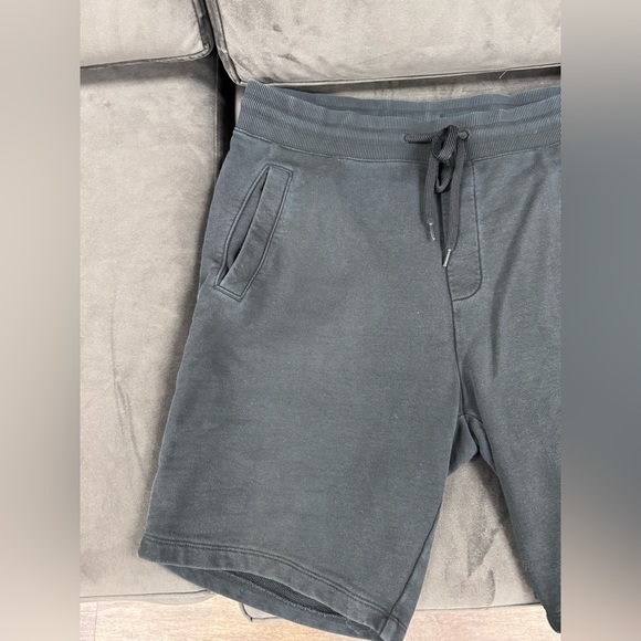 Hugo Shorts - Picture 5 of 11